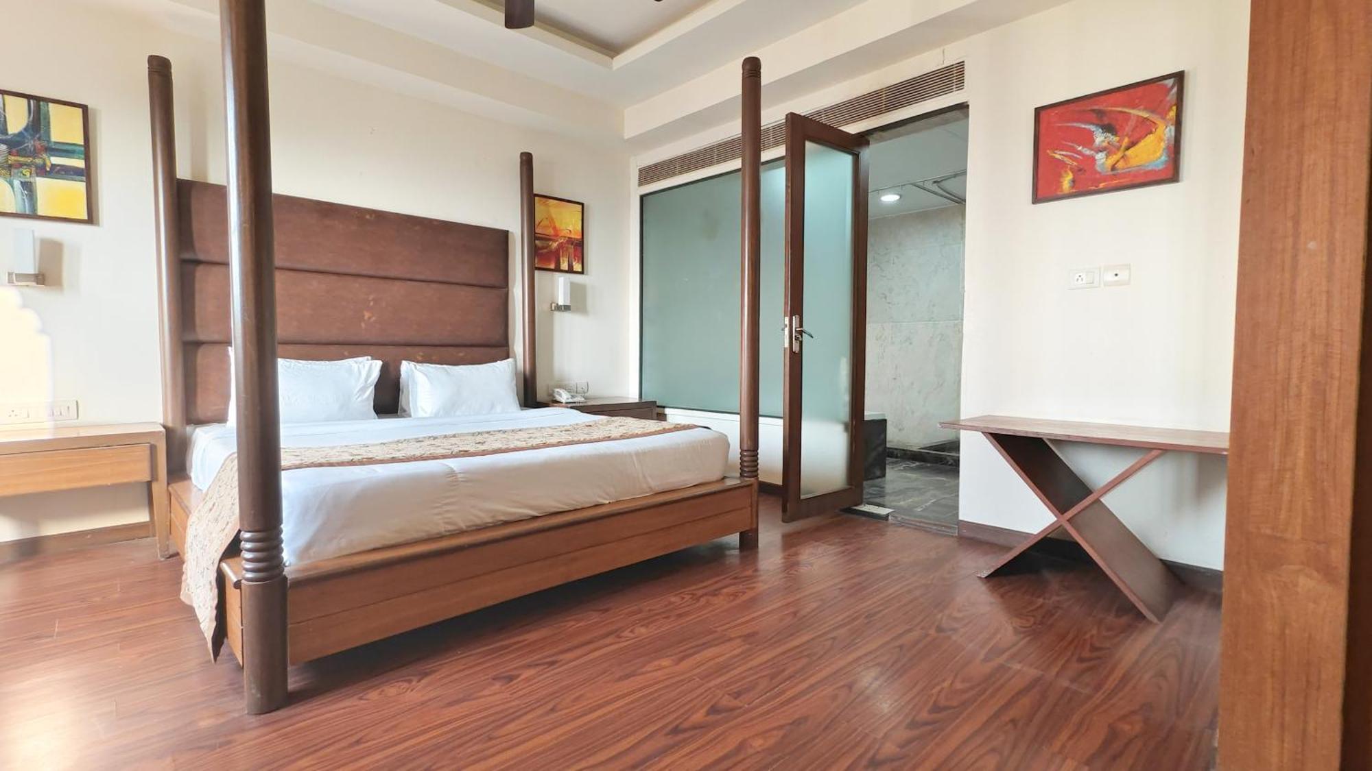 Hotel The Sky Imperial, Udaipur Exterior foto