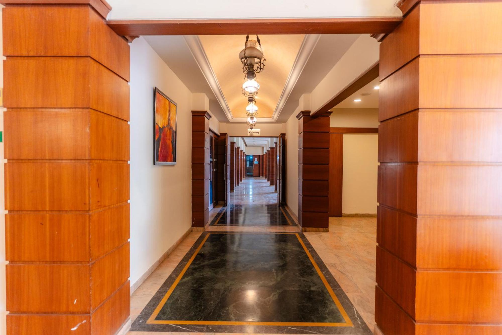Hotel The Sky Imperial, Udaipur Exterior foto